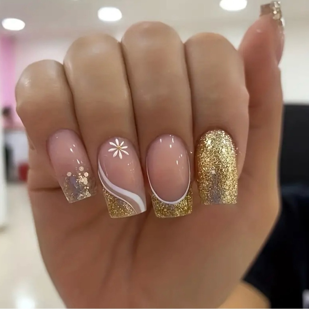 BRAND NEW Press-On Nails